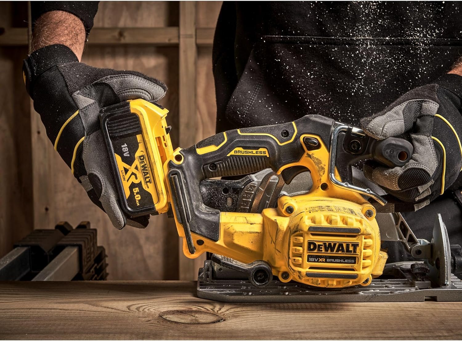 Dewalt DCS565NT Şarjlı Daire Testere (Aküsüz) T-Stak Çanta